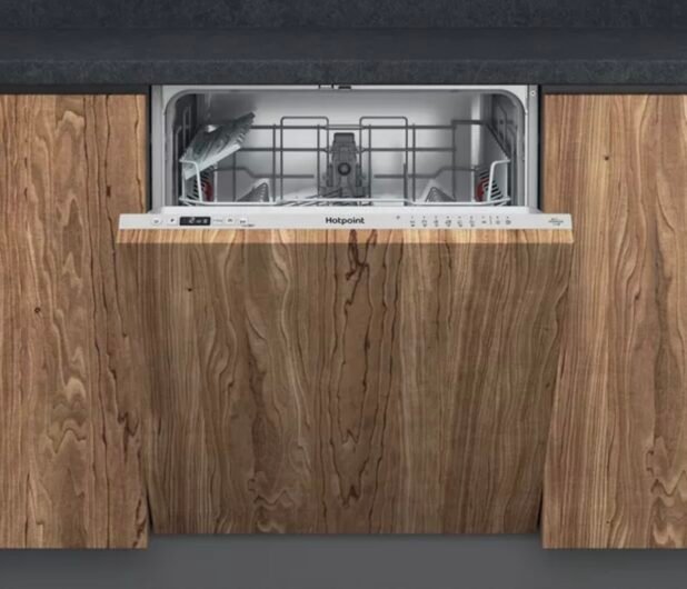 Hotpoint H2I HD526 UK Full-Size Fully Integrated Dishwasher - Image 3