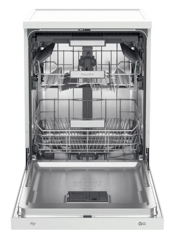 Hotpoint H7FHS41UK Maxi Space Freestanding White Dishwasher - Image 2