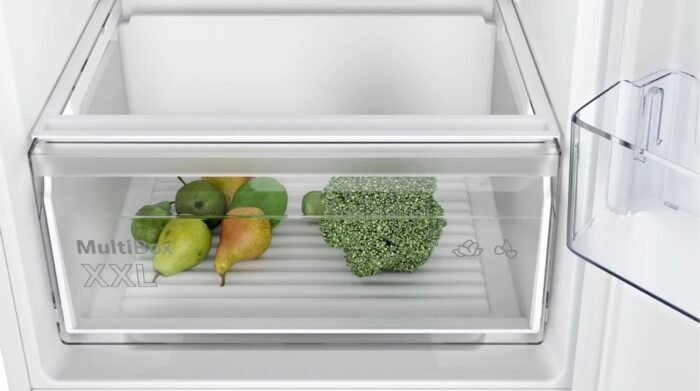 Bosch KIN85NFE0G Series 2 Integrated 50/50 Fridge Freezer - Image 3
