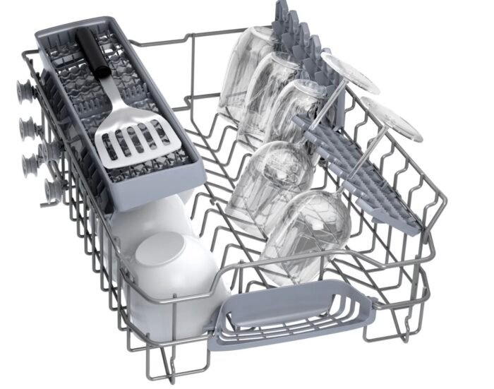 Bosch SPS2IKW01G Series 2 Freestanding Dishwasher 45 cm White - Image 3